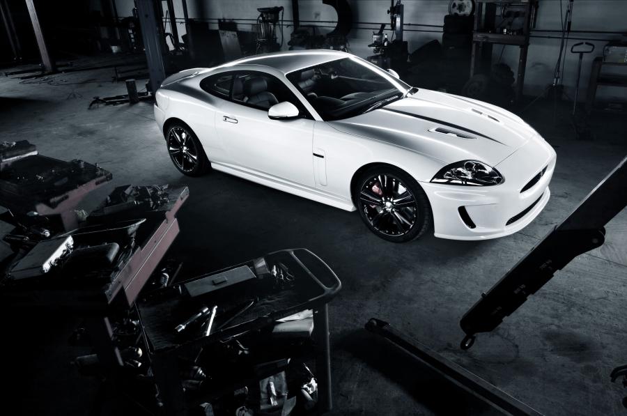  Jaguar XKR Black Pack 2010 года  (фото 14 из 23)